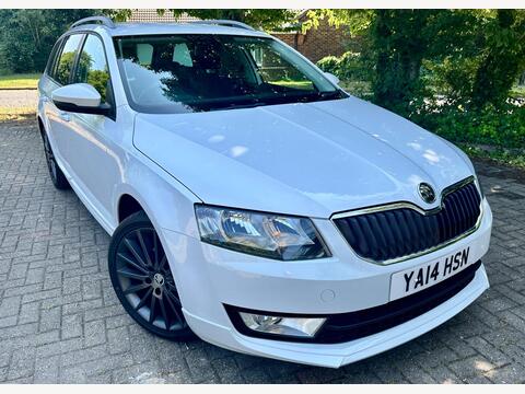 Skoda Octavia Estate 1.6 TDI Black Edition DSG Euro 5 (s/s) 5dr