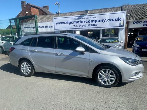 Vauxhall Astra Estate 1.0i Turbo ecoTEC Design Sports Tourer Euro 6 (s/s) 5dr