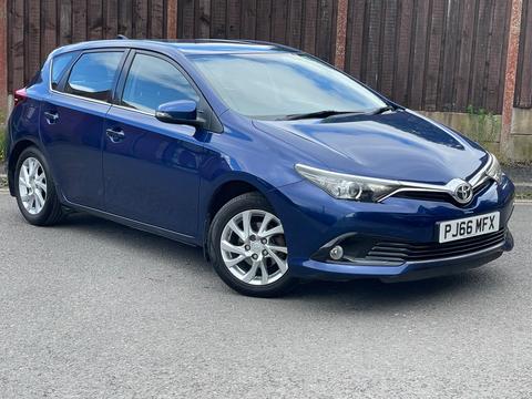 Toyota Auris Hatchback 1.6 D-4D Icon Euro 6 (s/s) 5dr