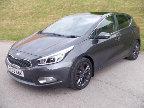 Kia Ceed Hatchback 1.6 GDi 4 Tech DCT Euro 5 5dr