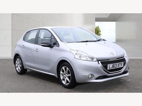 Peugeot 208 Hatchback 1.2 VTi Active Euro 5 5dr