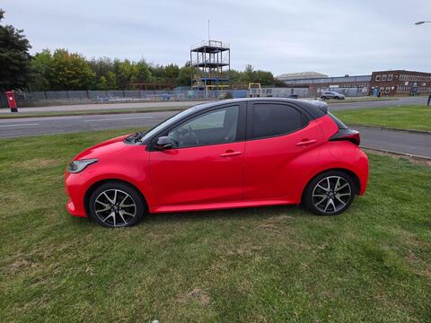Toyota Yaris Hatchback 1.5 VVT-h Launch Edition E-CVT Euro 6 (s/s) 5dr
