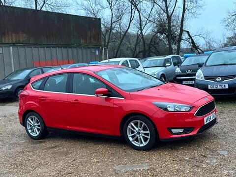 Ford Focus Hatchback 1.0T EcoBoost Zetec Euro 6 (s/s) 5dr