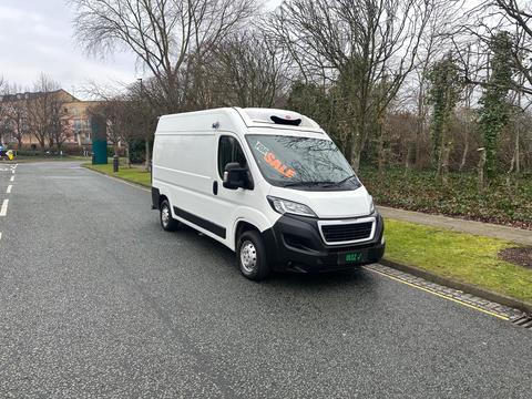 Peugeot Boxer Temperature Controlled 2.2 BlueHDi 335 Professional L2 H2 Euro 6 (s/s) 5dr
