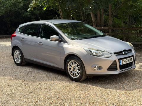 Ford Focus Hatchback 1.6 Titanium Powershift Euro 5 5dr