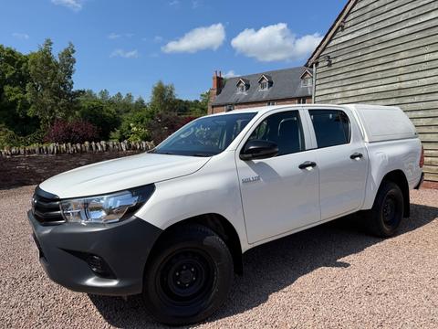 Toyota Hilux Pickup 2.4 D-4D Active 4WD Euro 6 (s/s) 4dr
