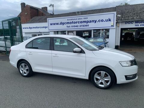 Skoda Rapid Hatchback 1.0 TSI SE Euro 6 (s/s) 5dr