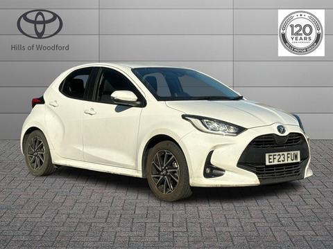 Toyota Yaris Hatchback 1.5 VVT-h Design E-CVT Euro 6 (s/s) 5dr