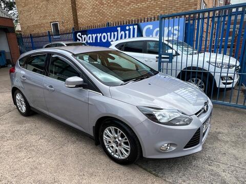 Ford Focus Hatchback 1.6 Titanium Euro 5 5dr