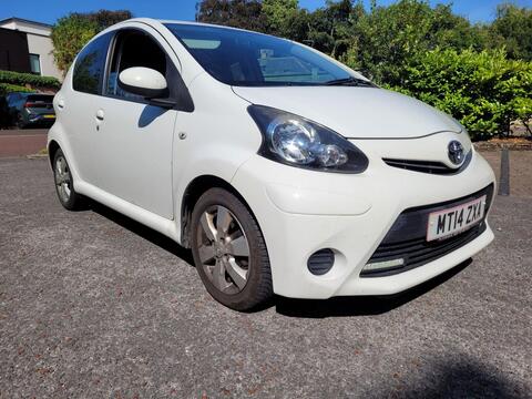 Toyota AYGO Hatchback 1.0 VVT-i Move Euro 5 5dr