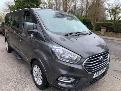 Ford Tourneo Custom Minibus 2.0 320 EcoBlue Titanium Auto L2 Euro 6 (s/s) 5dr