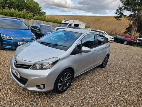 Toyota Yaris Hatchback 1.33 Dual VVT-i Trend Euro 5 5dr