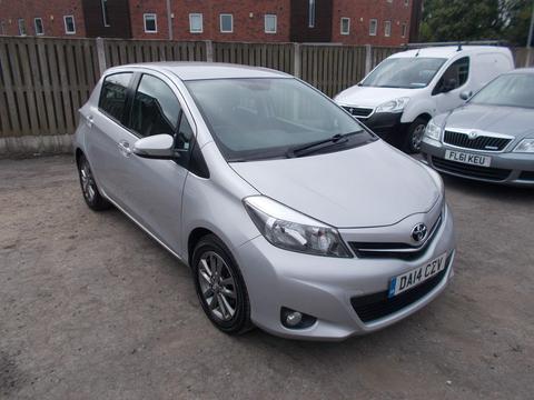 Toyota Yaris Hatchback 1.33 Dual VVT-i Icon Plus Euro 5 5dr