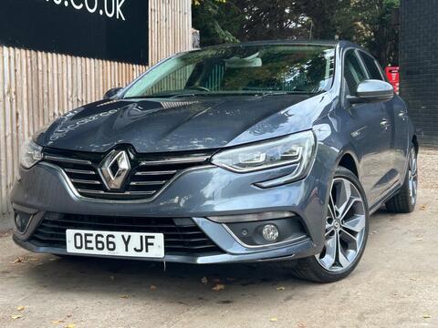 Renault Megane Hatchback 1.2 TCe Signature Nav Euro 6 (s/s) 5dr