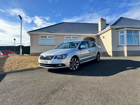 Skoda Superb Hatchback 1.6 TDI S Euro 5 (s/s) 5dr