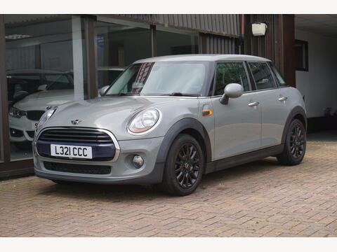 MINI Hatch Hatchback 1.5 Cooper Auto Euro 6 (s/s) 5dr