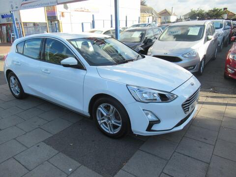 Ford Focus Hatchback 1.0T EcoBoost Zetec Euro 6 (s/s) 5dr