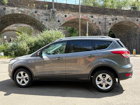 Ford Kuga SUV 2.0 TDCi Zetec AWD Euro 5 5dr