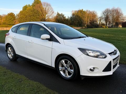 Ford Focus Hatchback 1.6 TDCi Zetec Euro 5 (s/s) 5dr