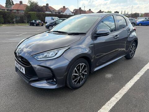 Toyota Yaris Hatchback 1.5 VVT-h Design E-CVT Euro 6 (s/s) 5dr