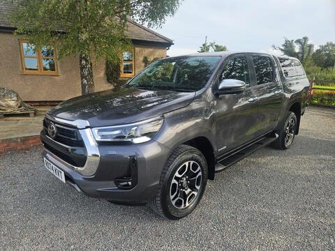 Toyota Hilux Pickup 2.4 D-4D Invincible Auto 4WD Euro 6 (s/s) 4dr