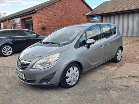 Vauxhall Meriva MPV 1.7 CDTi Exclusiv Auto Euro 5 5dr