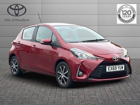 Toyota Yaris Hatchback 1.5 VVT-i Icon Tech CVT Euro 6 5dr