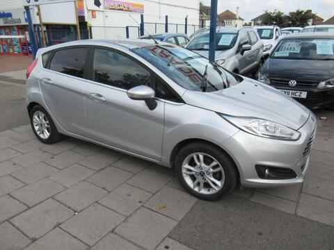 Ford Fiesta Hatchback 1.0T EcoBoost Zetec Euro 6 (s/s) 5dr