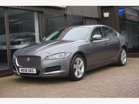 Jaguar XF Saloon 2.0d Portfolio Auto Euro 6 (s/s) 4dr