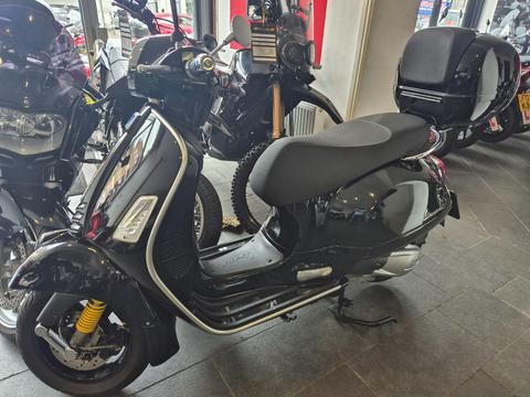 Piaggio Vespa GTS 300 Scooter 300 SuperTech CVT Euro 4
