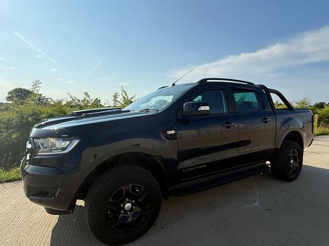 Ford Ranger Pickup 2.2 TDCi Black Edition 4WD Euro 6 (s/s) 4dr