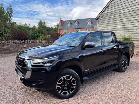 Toyota Hilux Pickup 2.4 D-4D Invincible Auto 4WD Euro 6 (s/s) 4dr