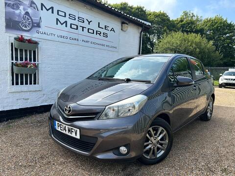 Toyota Yaris Hatchback 1.33 Dual VVT-i Icon Plus Euro 5 5dr