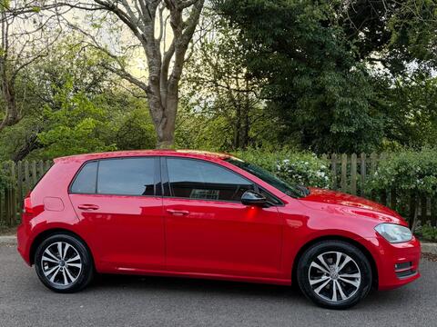 Volkswagen Golf Hatchback 2.0 TDI BlueMotion Tech SE Euro 5 (s/s) 5dr