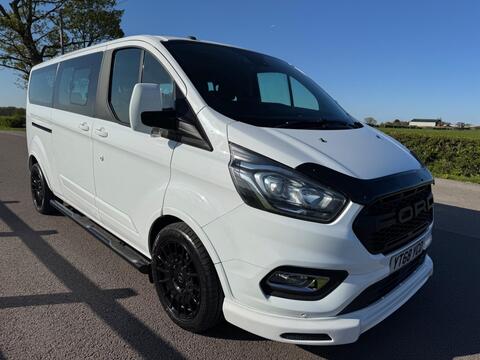 Ford Tourneo Custom Minibus 2.0 310 EcoBlue Titanium L2 Euro 6 (s/s) 5dr