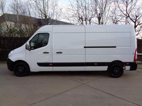 Renault Master Panel Van 2.3 dCi 35 Business FWD LWB Medium Roof Euro 6 5dr