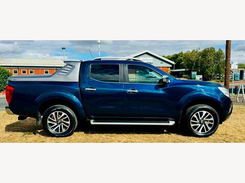 Nissan Navara Pickup 2.3 dCi Tekna Auto 4WD Euro 6 4dr