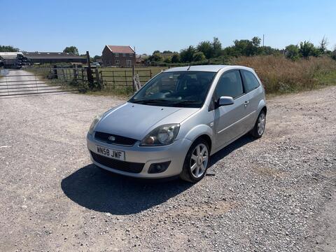 Ford Fiesta Hatchback 1.25 Zetec Blue Edition 3dr
