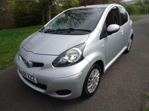 Toyota AYGO Hatchback 1.0 VVT-i Platinum Euro 4 5dr
