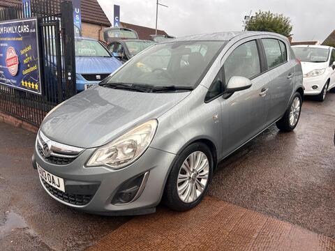 Vauxhall Corsa Hatchback 1.4 16V SE Euro 5 5dr