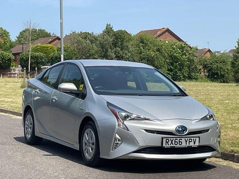 Toyota Prius Hatchback 1.8 VVT-h Excel CVT Euro 6 (s/s) 5dr (15in Alloy)