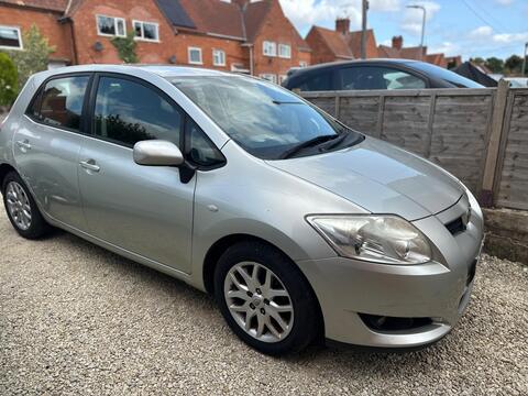 Toyota Auris Hatchback 1.6 VVT-i TR 5dr