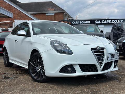 Alfa Romeo Giulietta Hatchback 1.4 TB MultiAir Veloce Euro 5 (s/s) 5dr