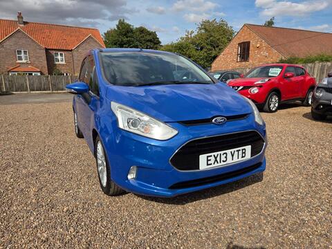 Ford B-Max MPV 1.0T EcoBoost Titanium Euro 5 (s/s) 5dr
