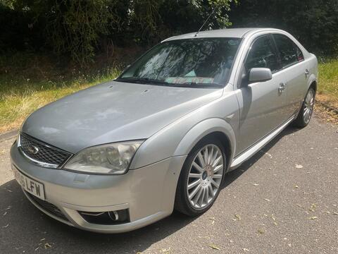 Ford Mondeo Hatchback 3.0 ST-220 5dr