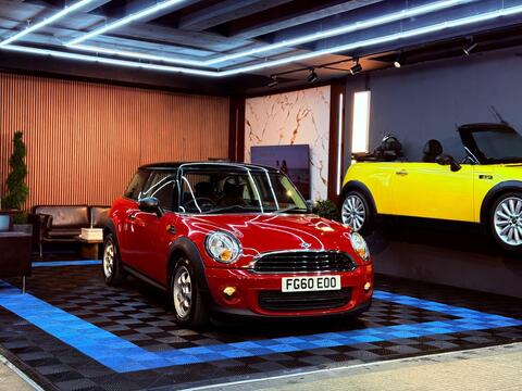 MINI Hatch Hatchback 1.6 One Steptronic Euro 5 3dr