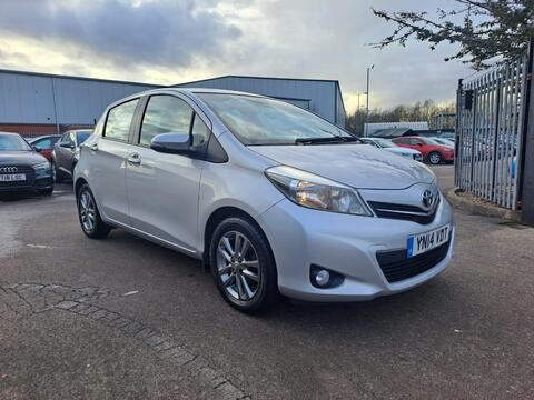 Toyota Yaris Hatchback 1.33 Dual VVT-i Icon Plus Euro 5 5dr
