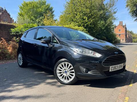 Ford Fiesta Hatchback 1.0T EcoBoost Titanium Euro 5 (s/s) 5dr