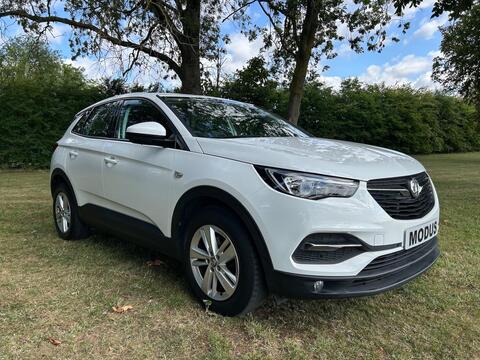 Vauxhall Grandland X SUV 1.2 Turbo SE Euro 6 (s/s) 5dr