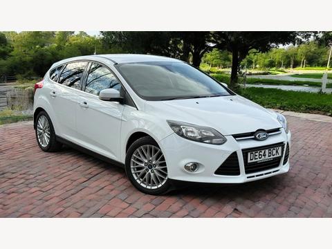 Ford Focus Hatchback 1.6 Zetec Navigator Euro 5 5dr